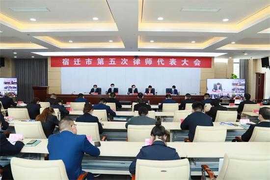 ����ף�R������������ή�(d��ng)�x�����w���Ɏ��f(xi��)��(hu��)����(hu��)�L(zh��ng)